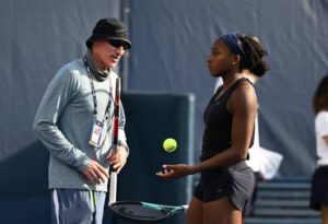  Who is the team behind U.S. tennis star Coco Gauff? From coach Brad Gilbert to her physio and agent,Coco gauff coach in pain as he develop skin cancer