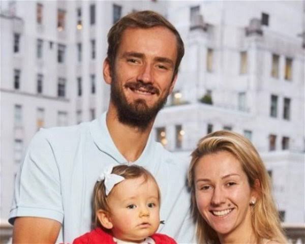 Breaking news A family secret unraveled in a paternity scandal when Daniil Medvedev, rocked by allegations of infidelity by his wife Daria, vehemently demanded a DNA test for their daughter Alisa. The revelation led to a tumultuous situation, with emotions running high as the tennis star confronted the challenges of trust and fidelity within his own household.