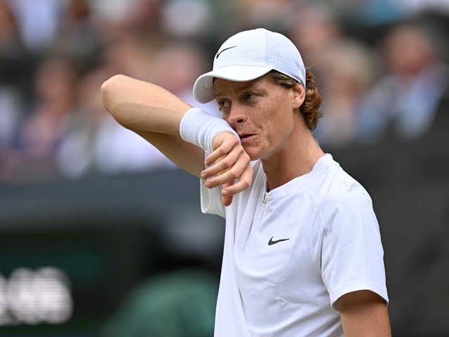 Breaking news  A sad day in the world of tennis “Sinner’s weeps bitterly in Heartbreak: Rising Tennis Star Jannik Sinner Faces Tragedy, Announces Early Retirement Amidst  Loss  of both parents  in Devastating Car Accidentv in the early hours of Wednesday